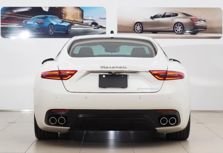 Maserati Gran Turismo  White