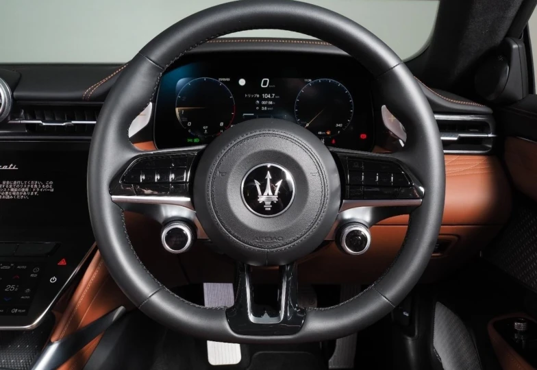 Maserati Gran Turismo  White