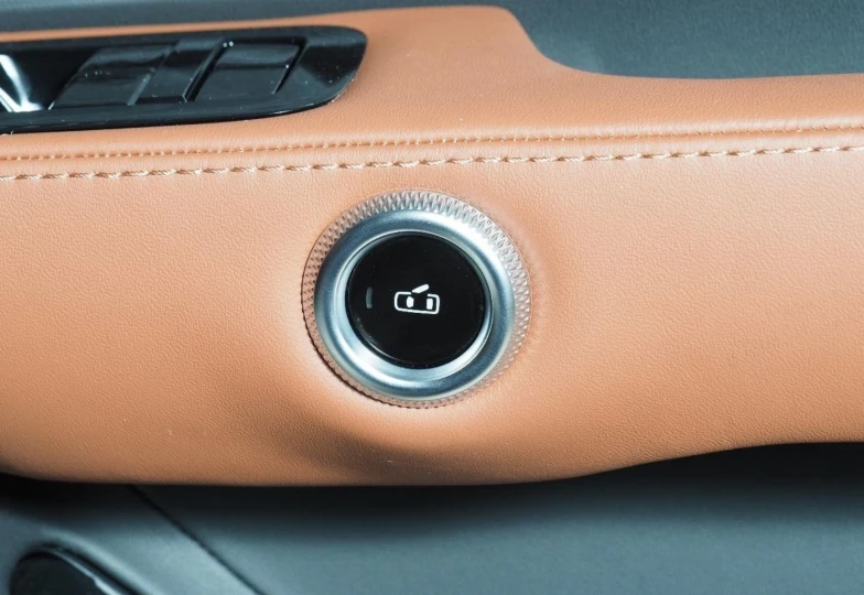 Maserati Gran Turismo  White