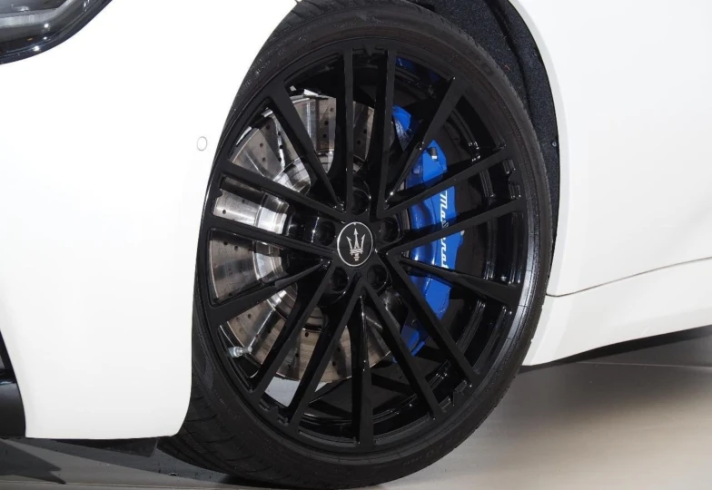 Maserati Gran Turismo  White