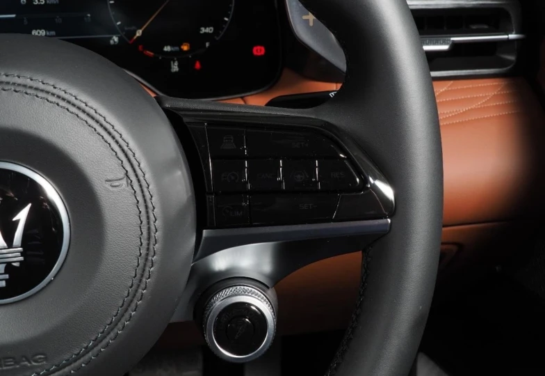 Maserati Gran Turismo  White