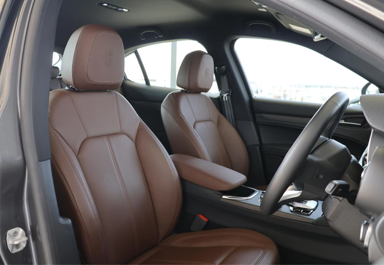 Alfa Romeo Stelvio Grey