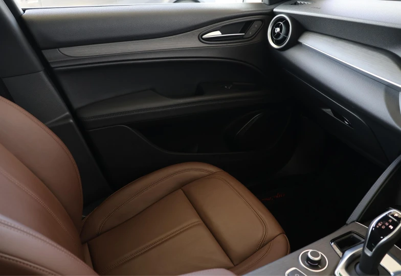 Alfa Romeo Stelvio Grey