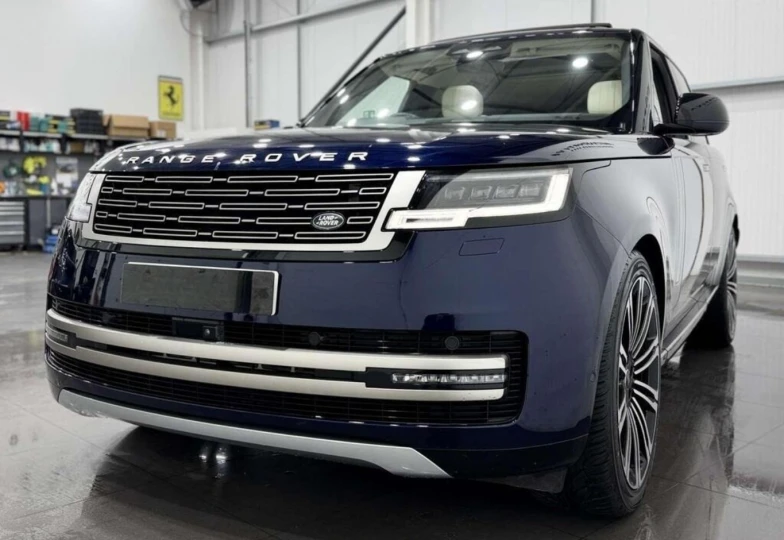 Land Rover Range Rover Blue