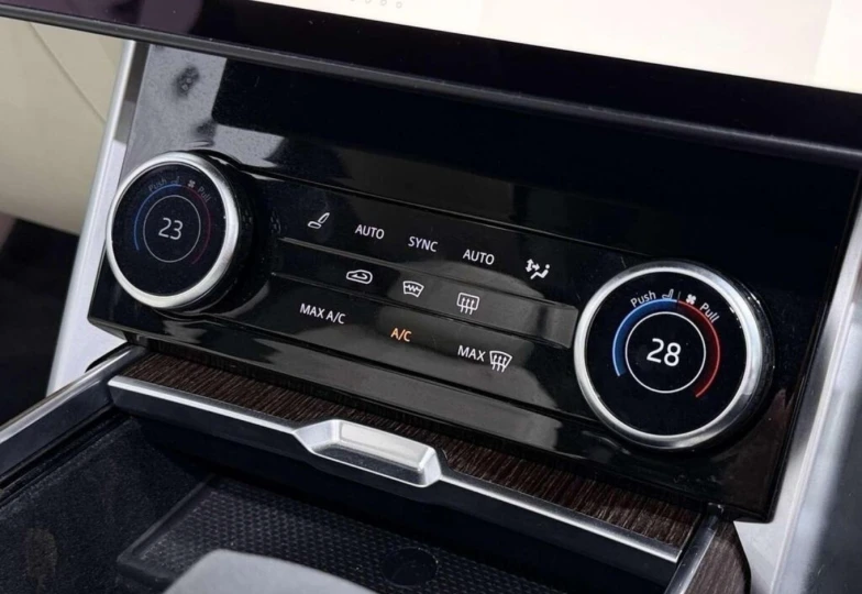 Land Rover Range Rover Blue