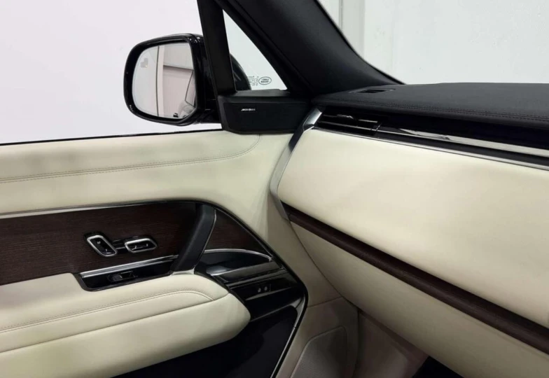 Land Rover Range Rover Blue