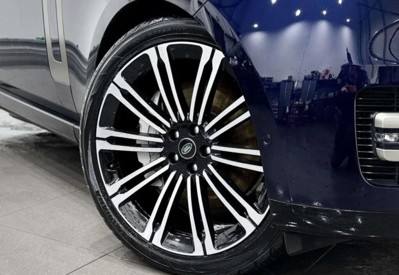 Land Rover Range Rover Blue