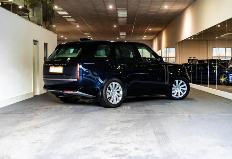 Land Rover Range Rover Blue