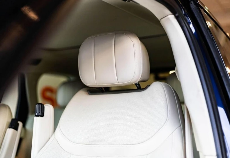 Land Rover Range Rover Blue