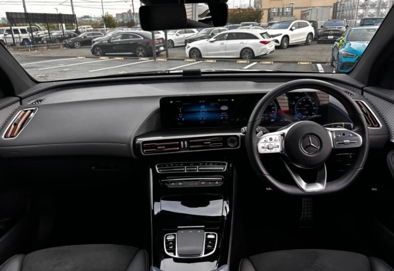 Mercedes EQC Black