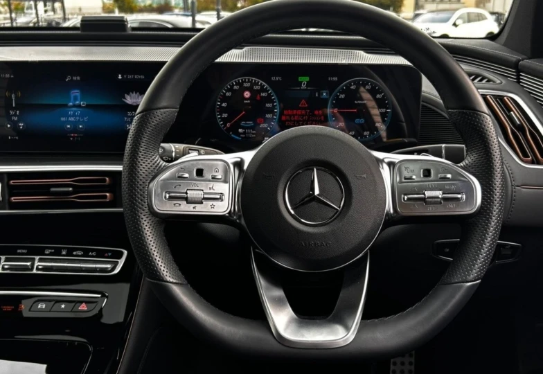 Mercedes EQC Black