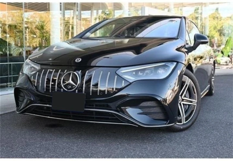 Mercedes EQE Black
