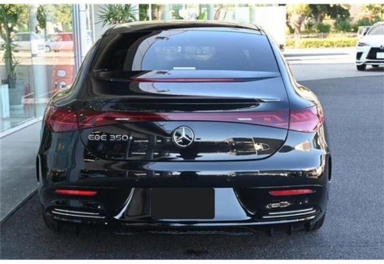 Mercedes EQE Black