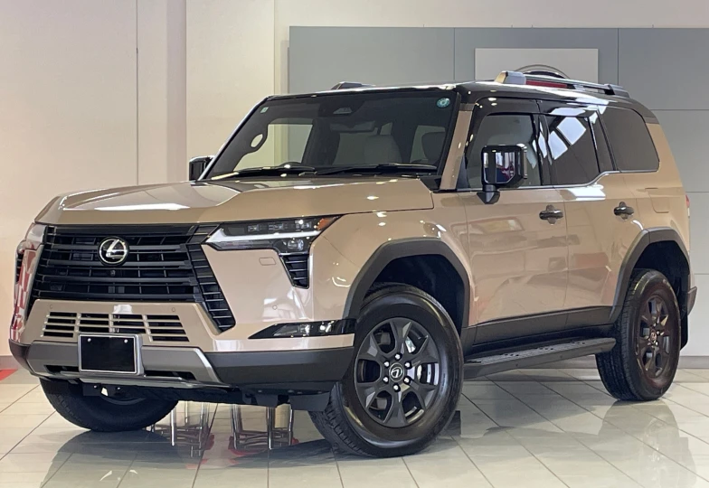 Lexus GX Beige