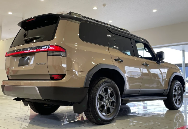 Lexus GX Beige