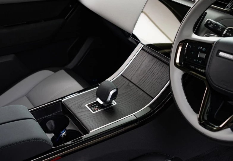 Land Rover Range Rover Velar Blue