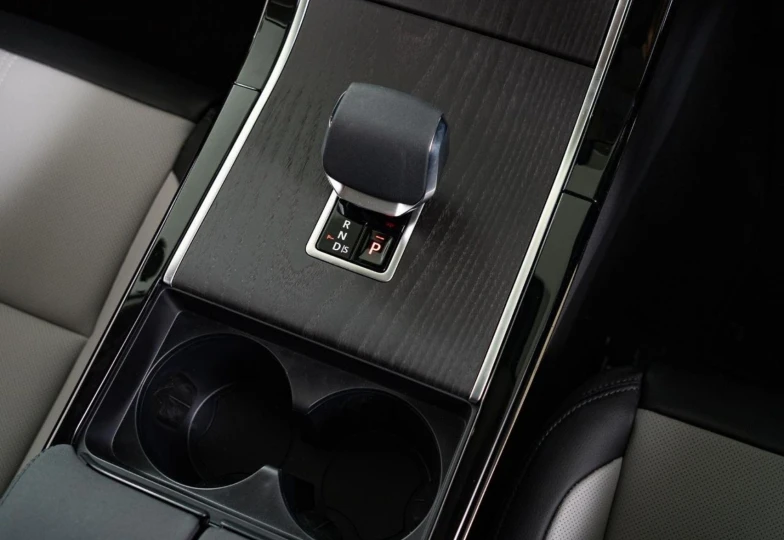 Land Rover Range Rover Velar Blue