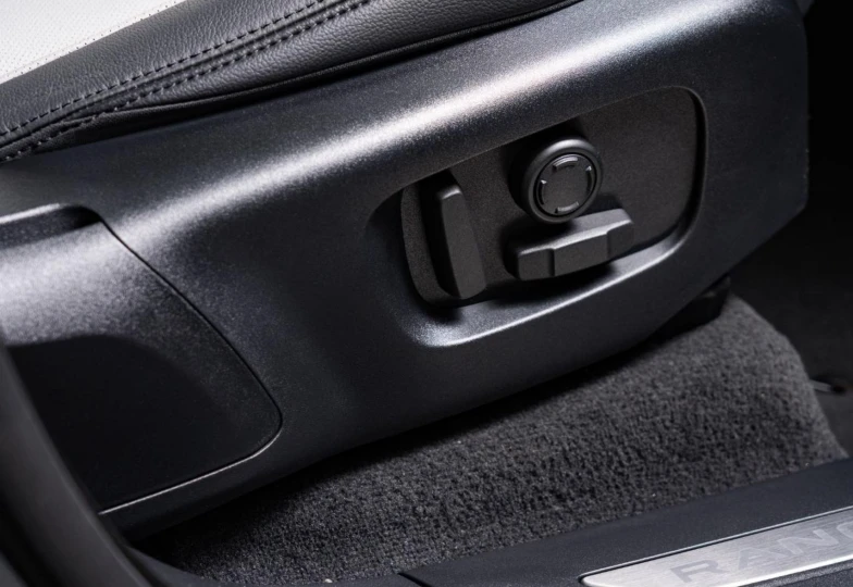 Land Rover Range Rover Velar Blue