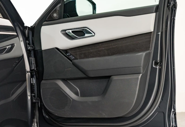 Land Rover Range Rover Velar Blue