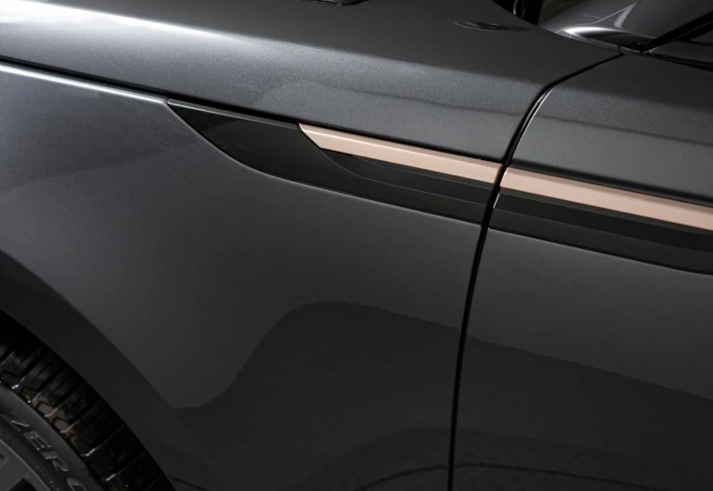 Land Rover Range Rover Velar Blue