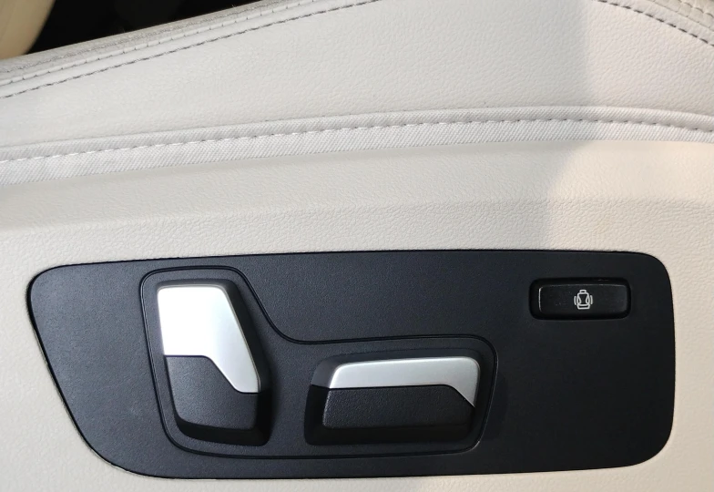 BMW X6 Темно-красный