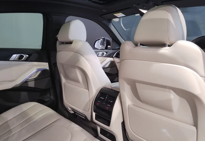 BMW X6 Темно-красный