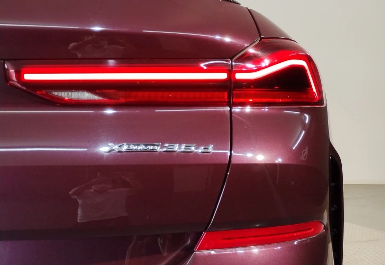 BMW X6 Темно-красный