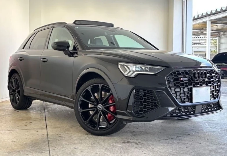 Audi RS Q3 Черный