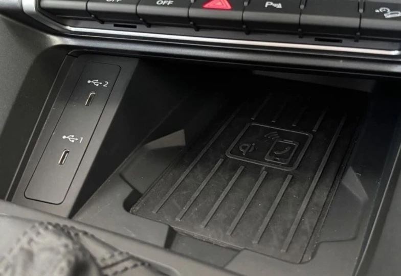 Audi RS Q3 Черный