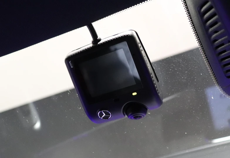 Mercedes E-class Red