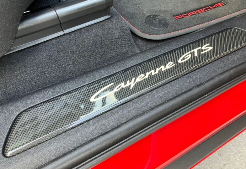 Porsche Cayenne Red