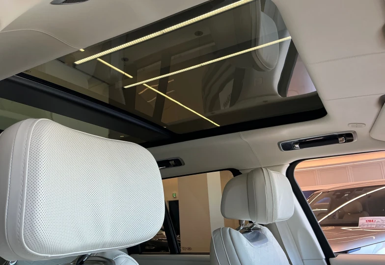 Land Rover Range Rover Белый