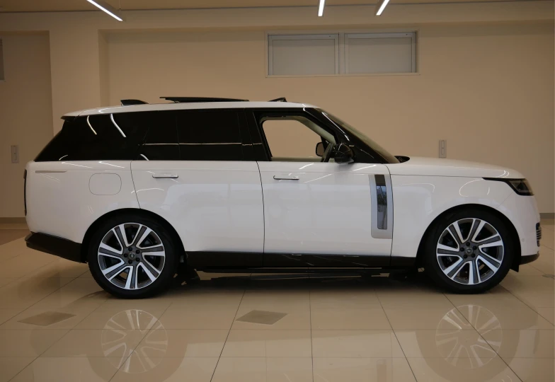 Land Rover Range Rover Белый