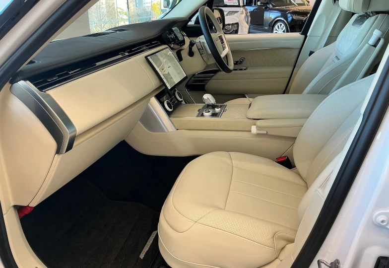 Land Rover Range Rover Белый