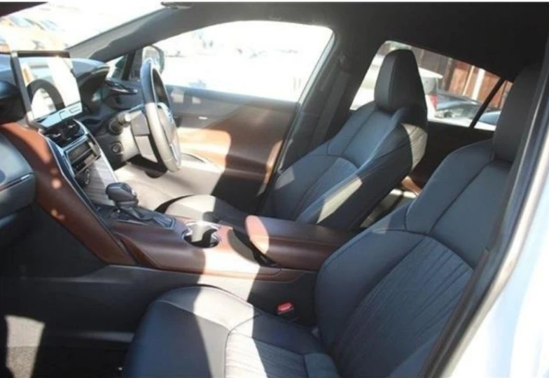 Toyota Harrier White