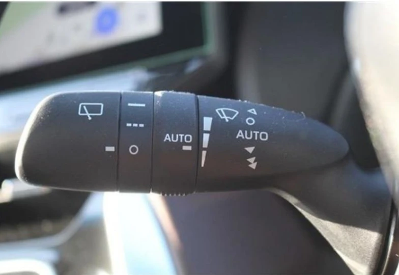 Toyota Harrier White