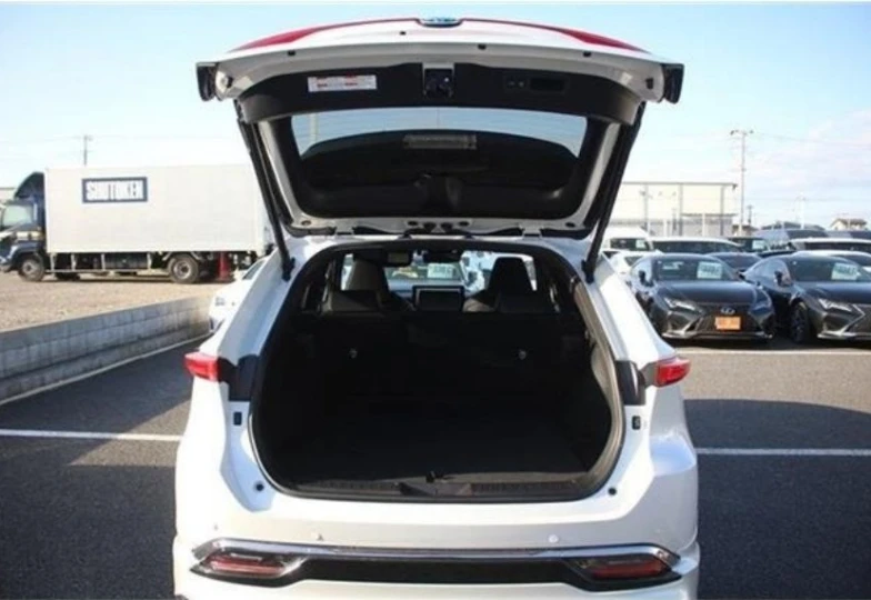 Toyota Harrier White