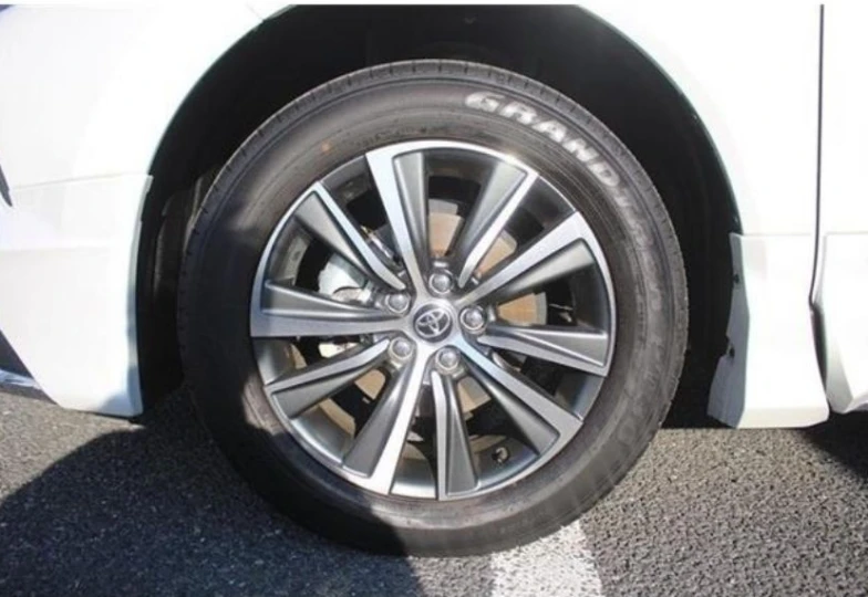 Toyota Harrier White