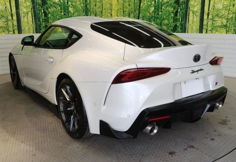 Toyota Supra White