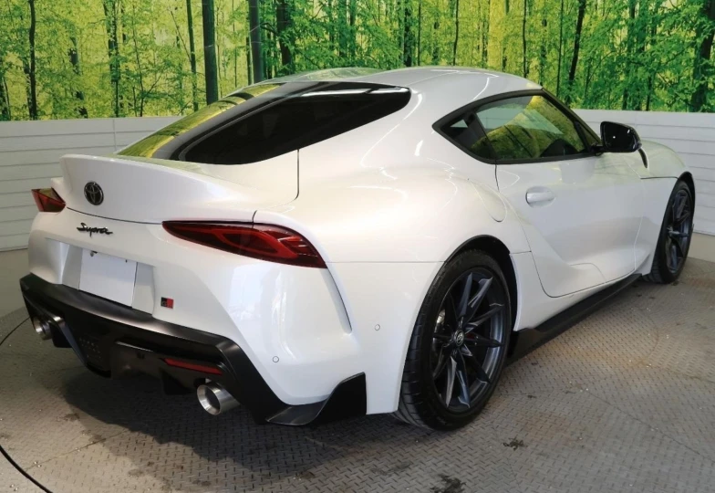 Toyota Supra White