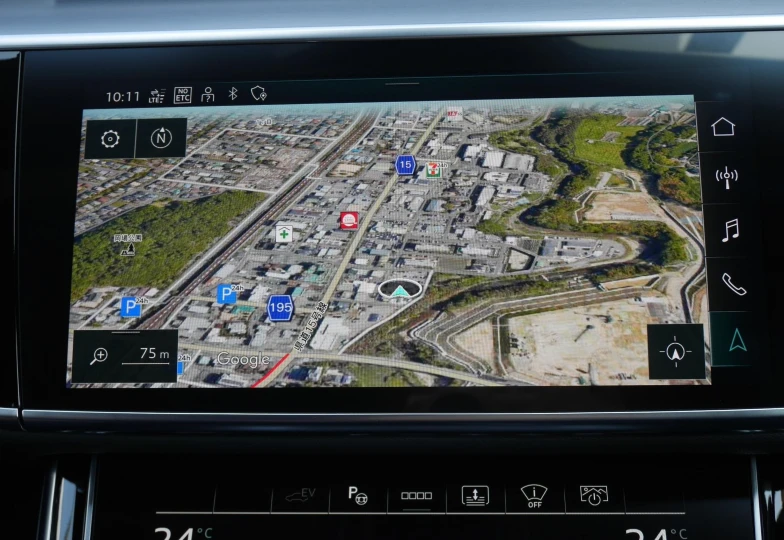 Audi A8 Черный