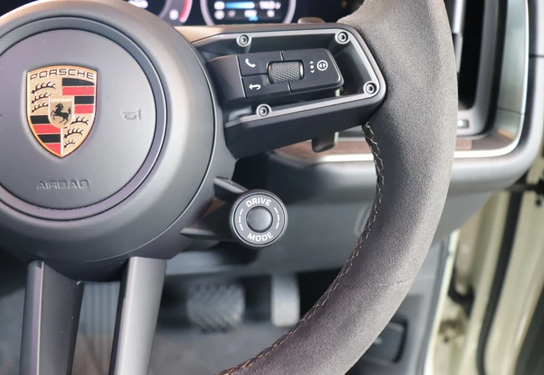 Porsche Cayenne Beige