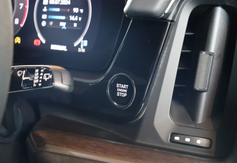 Porsche Cayenne Beige