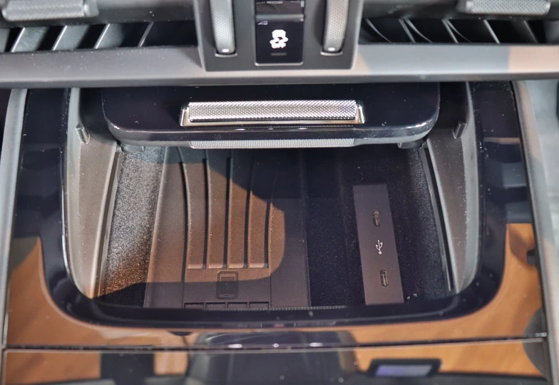 Porsche Cayenne Beige