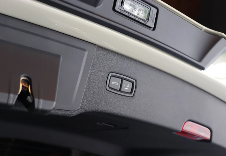 Porsche Cayenne Beige