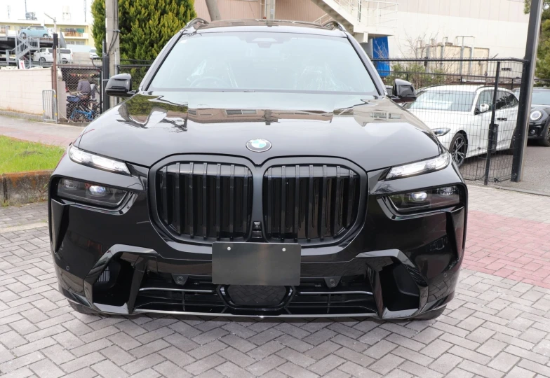 BMW X7 Black