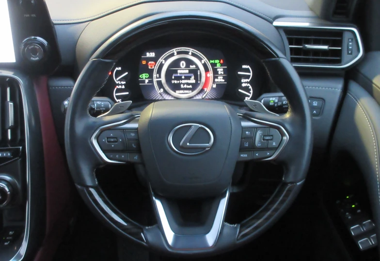 Lexus LX Черный