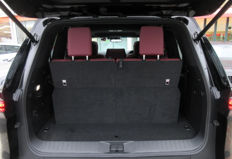 Lexus LX Черный