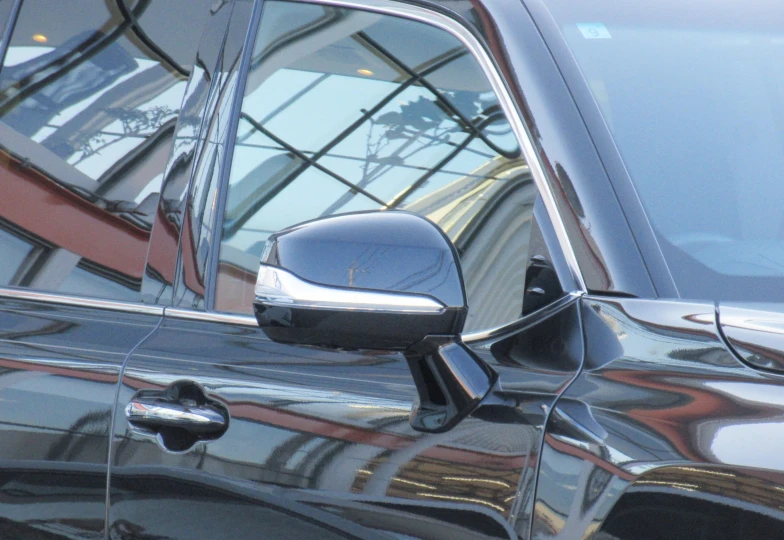 Lexus LX Черный