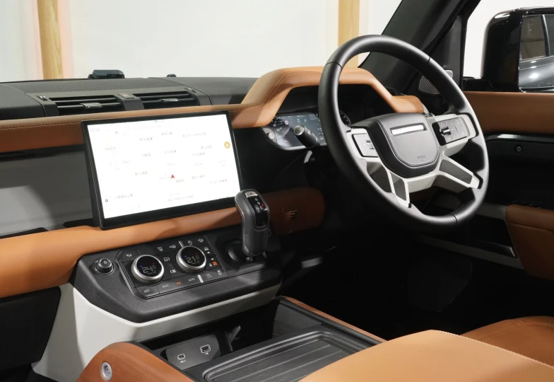 Land Rover Defender Black